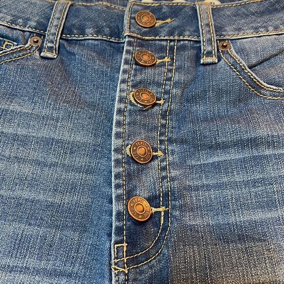 Rewash Jean Shorts, Distressed, Size 9/29, EUC - Picture 3 of 6